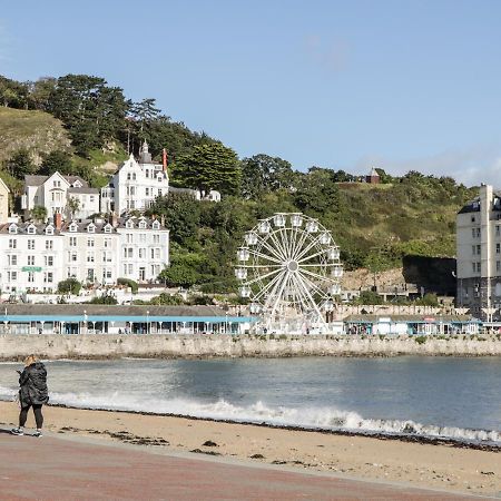 18 Tyn Celyn Apartamento Llandudno Exterior foto