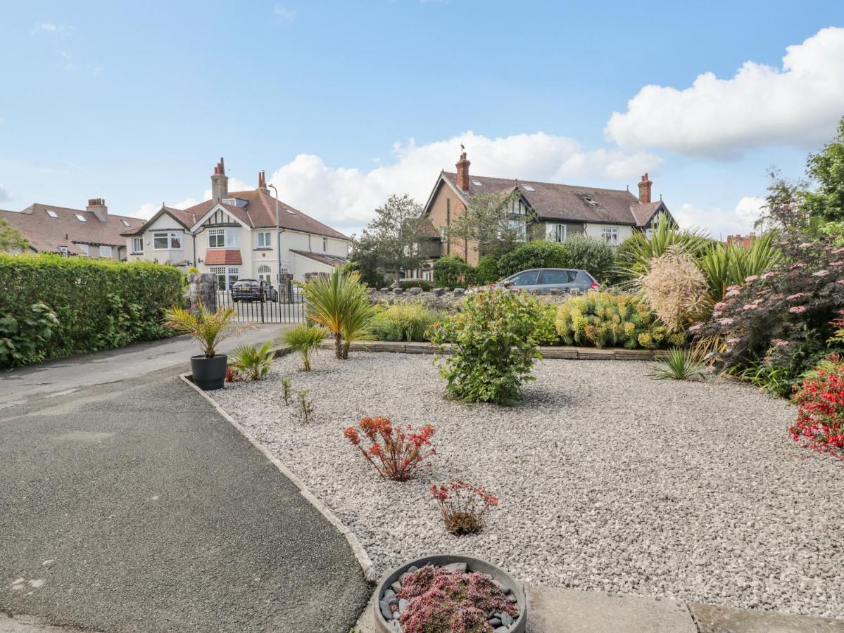 18 Tyn Celyn Apartamento Llandudno Exterior foto