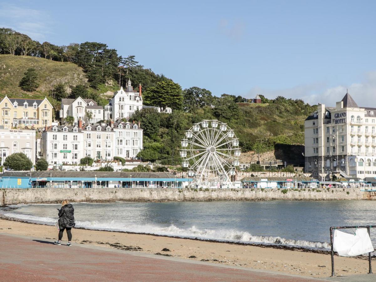 18 Tyn Celyn Apartamento Llandudno Exterior foto